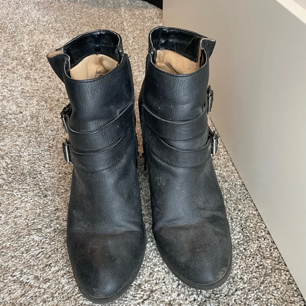Express Booties - Picture 2 of 5